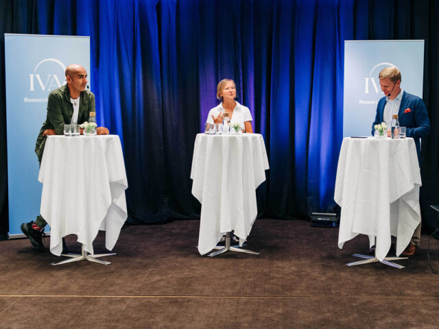 Paneldiskussion på IVA's konferencecenter